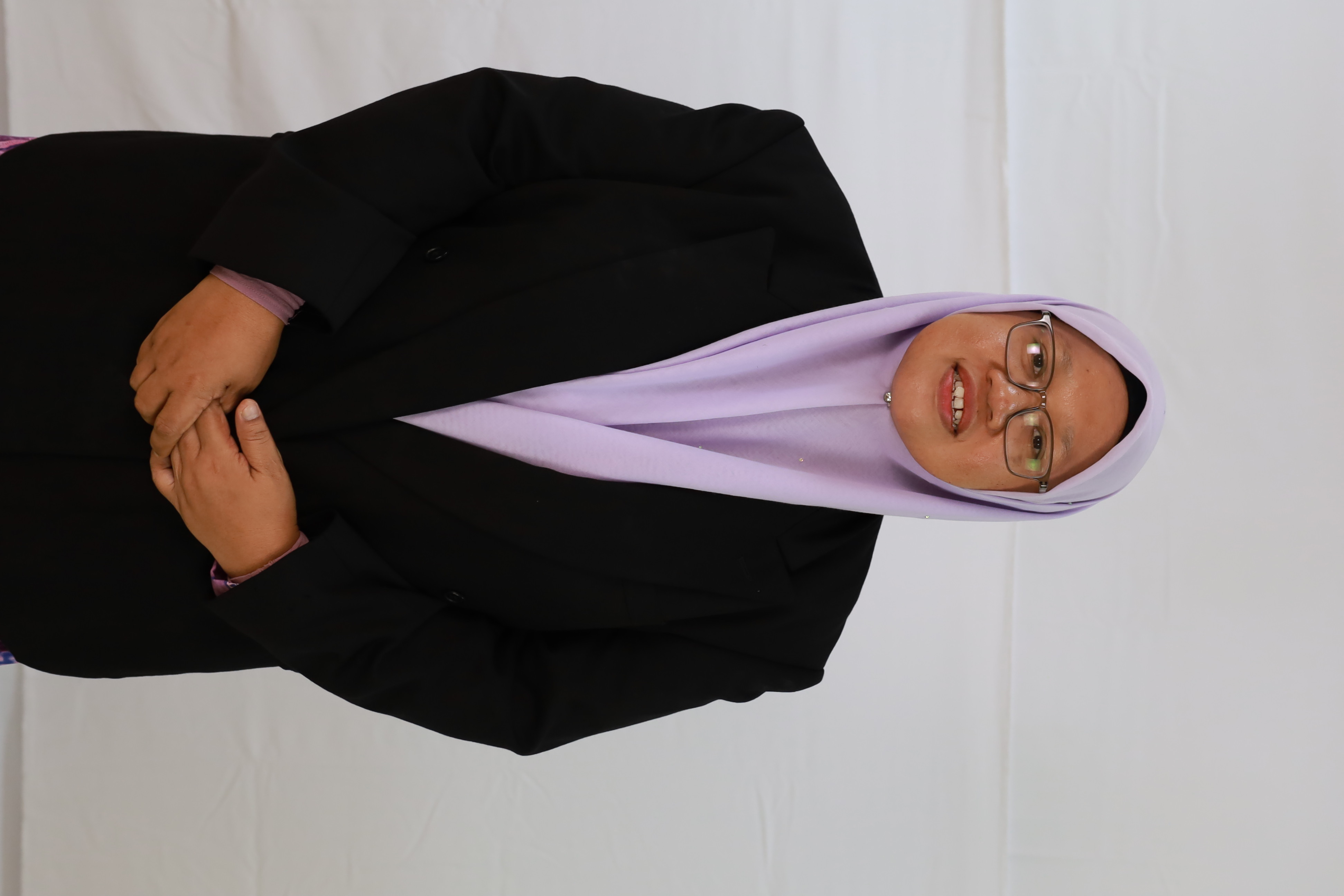 MUNIROH BINTI MOHD YUSOFF