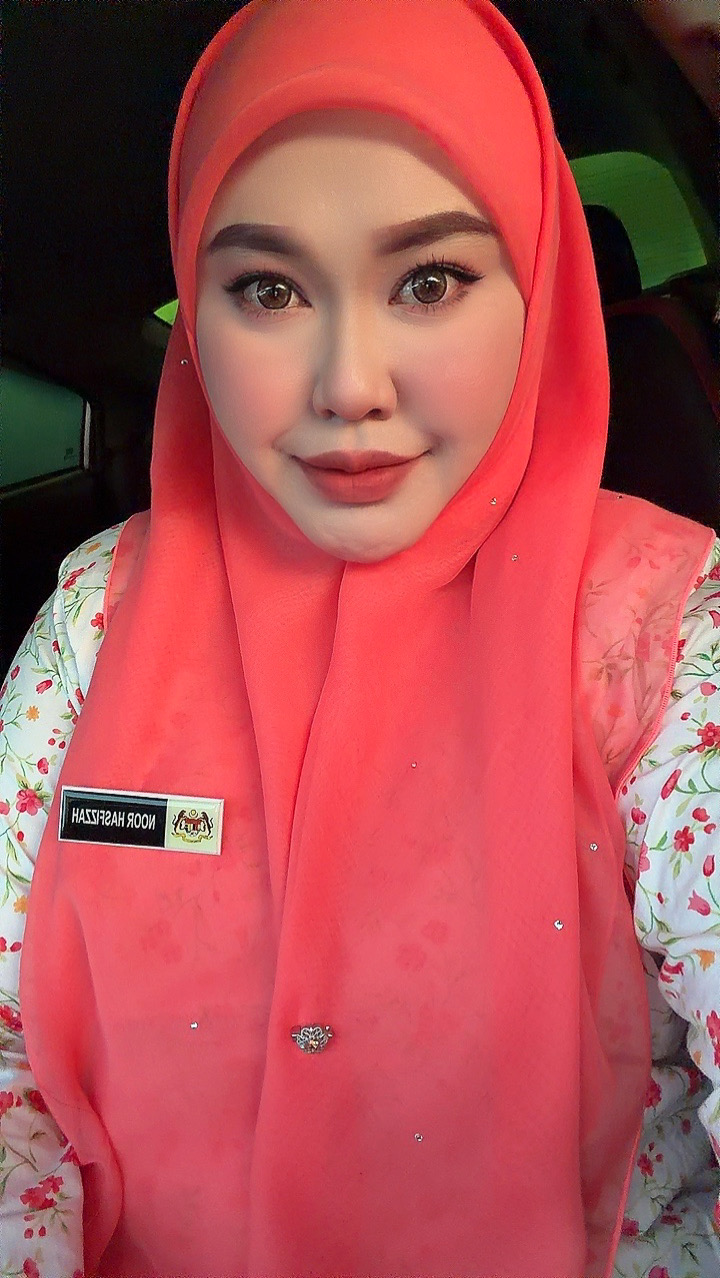 NOOR HASFIZZAH BINTI LADIN